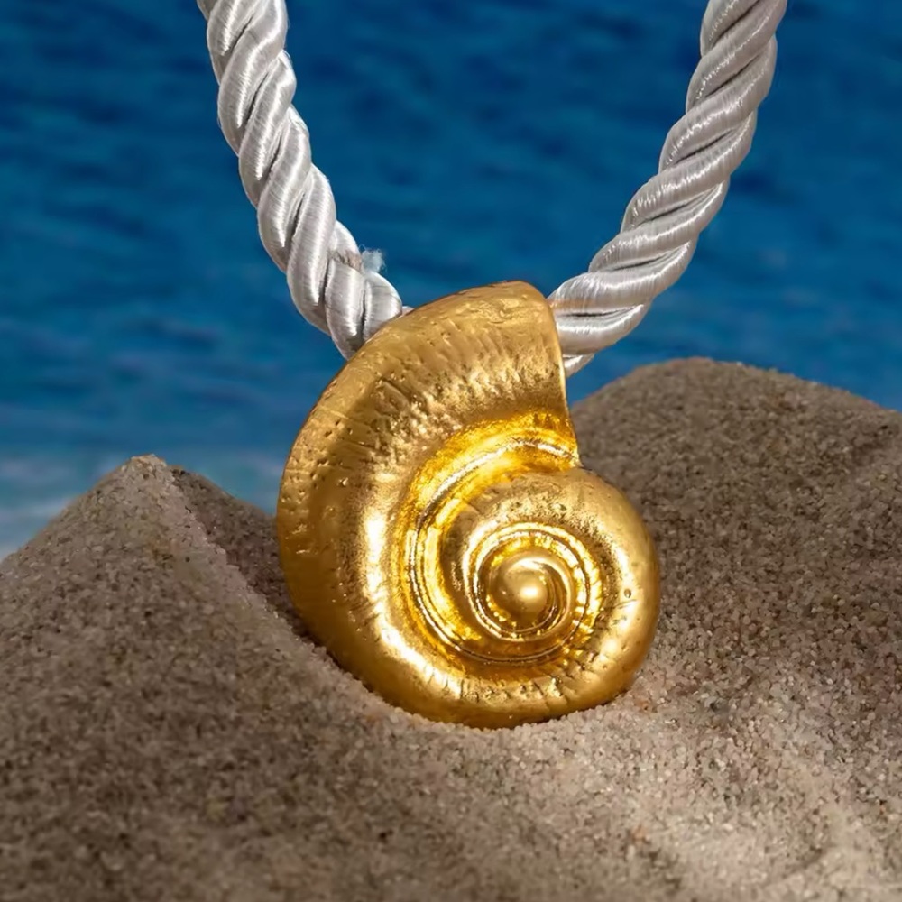 Lina - Big Conch Snail Pendant Statement Gold Necklace. 2025 Trend